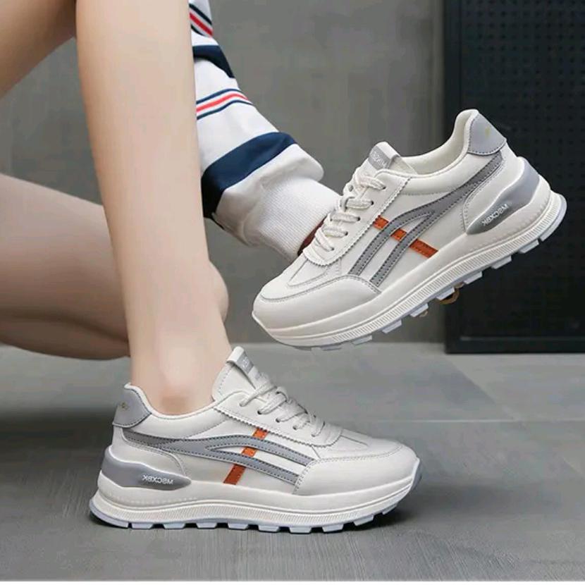 啄木鸟品牌女鞋👟