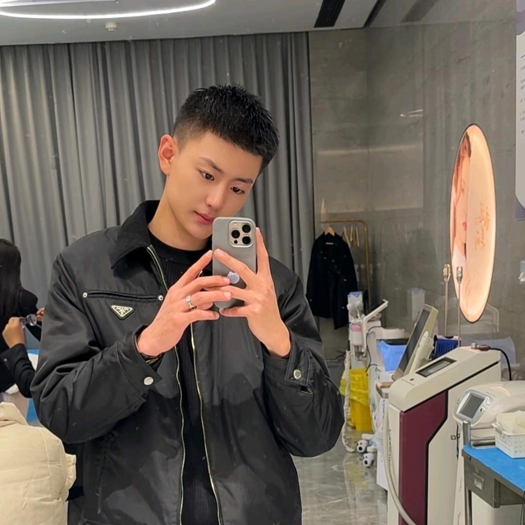 张张⚜️
