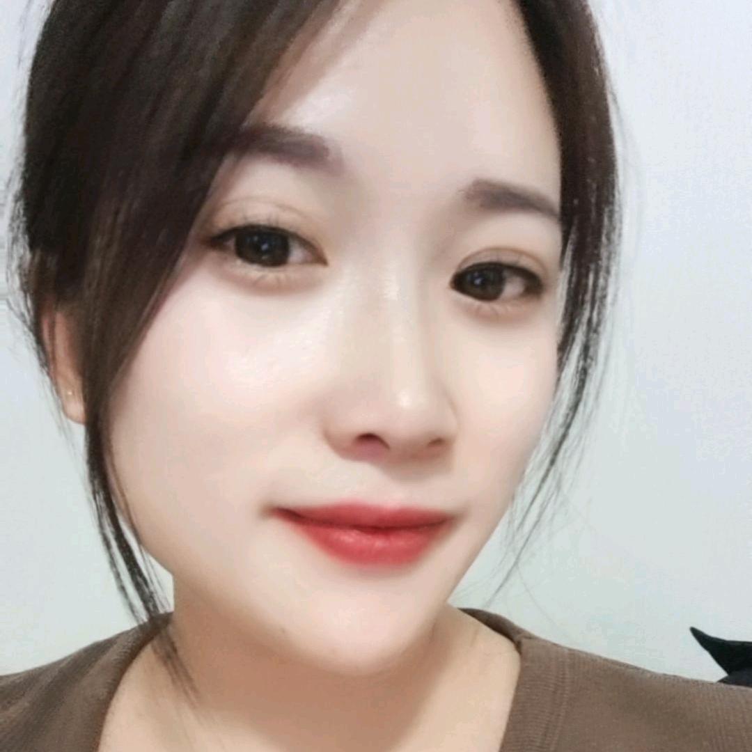 一平《橱窗有好物》