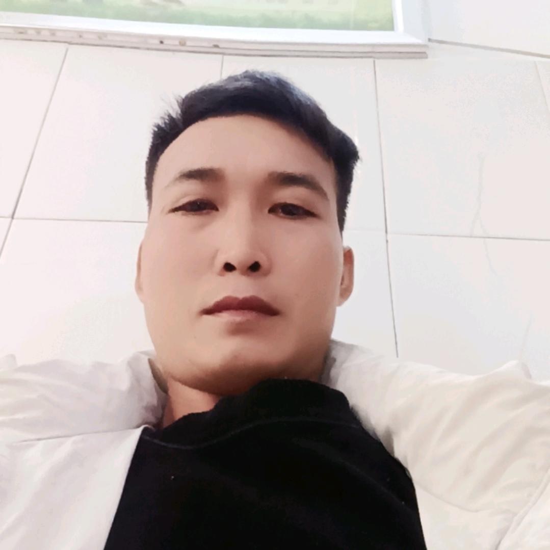 阿伟