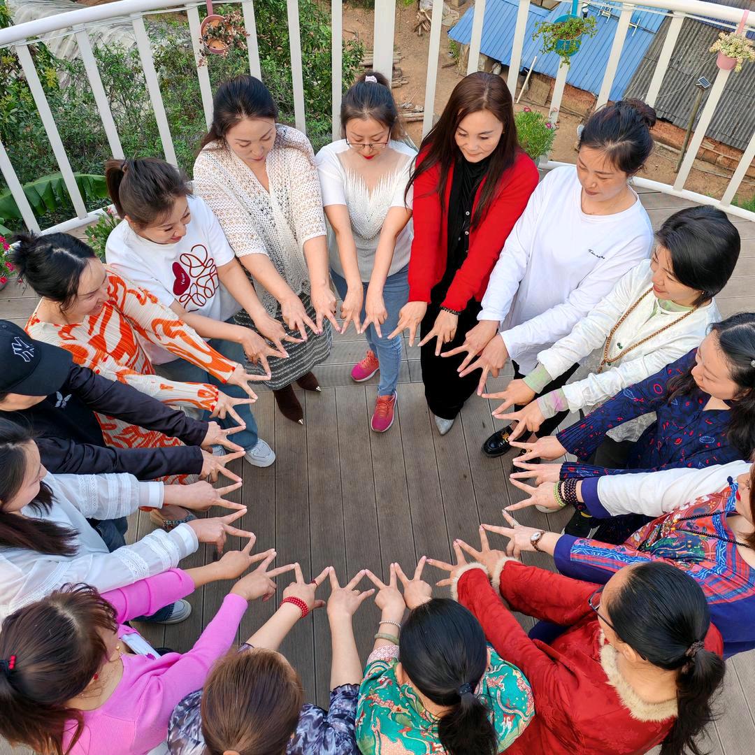 陶如格西双版纳姐妹团~阿布