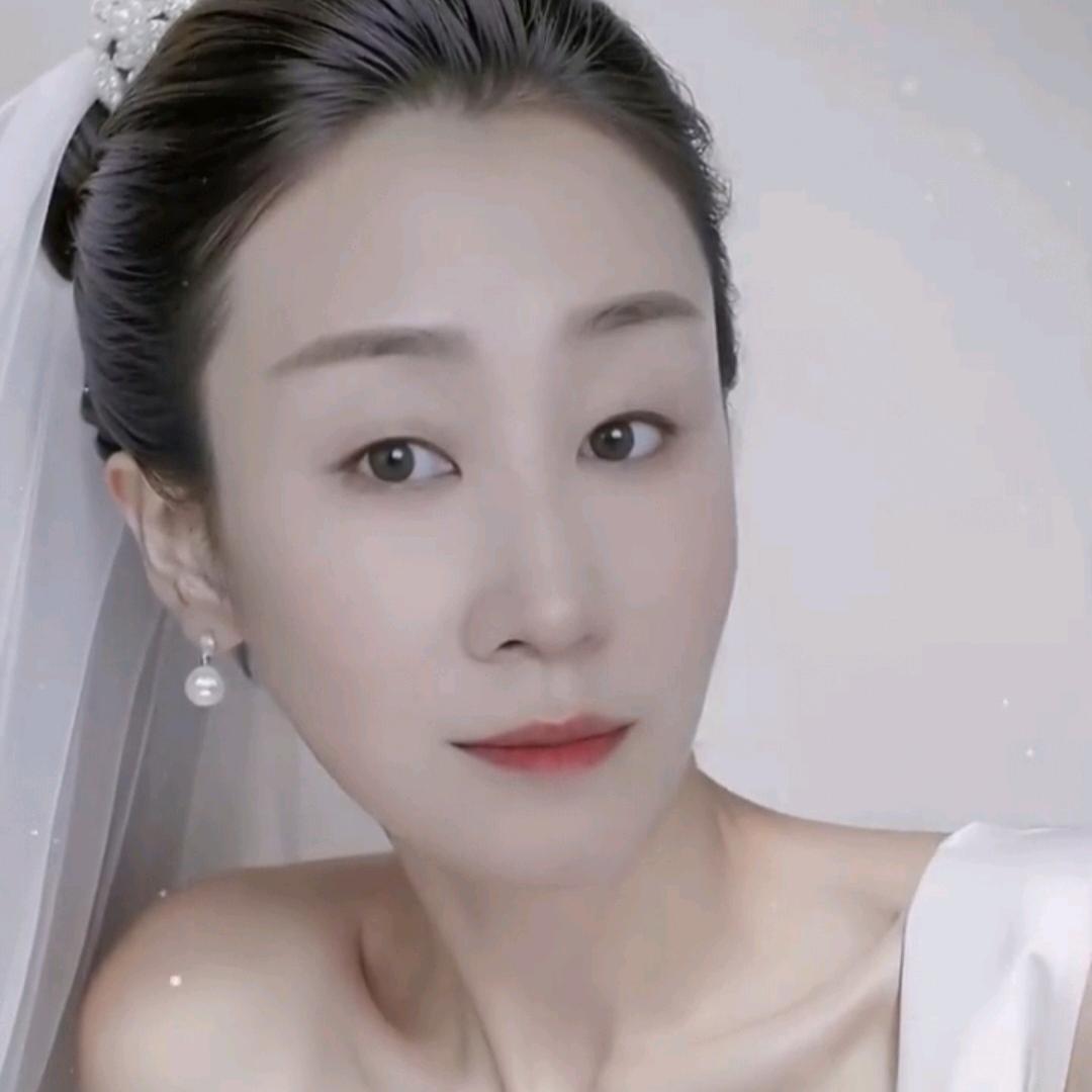 梅宝爱编发💃