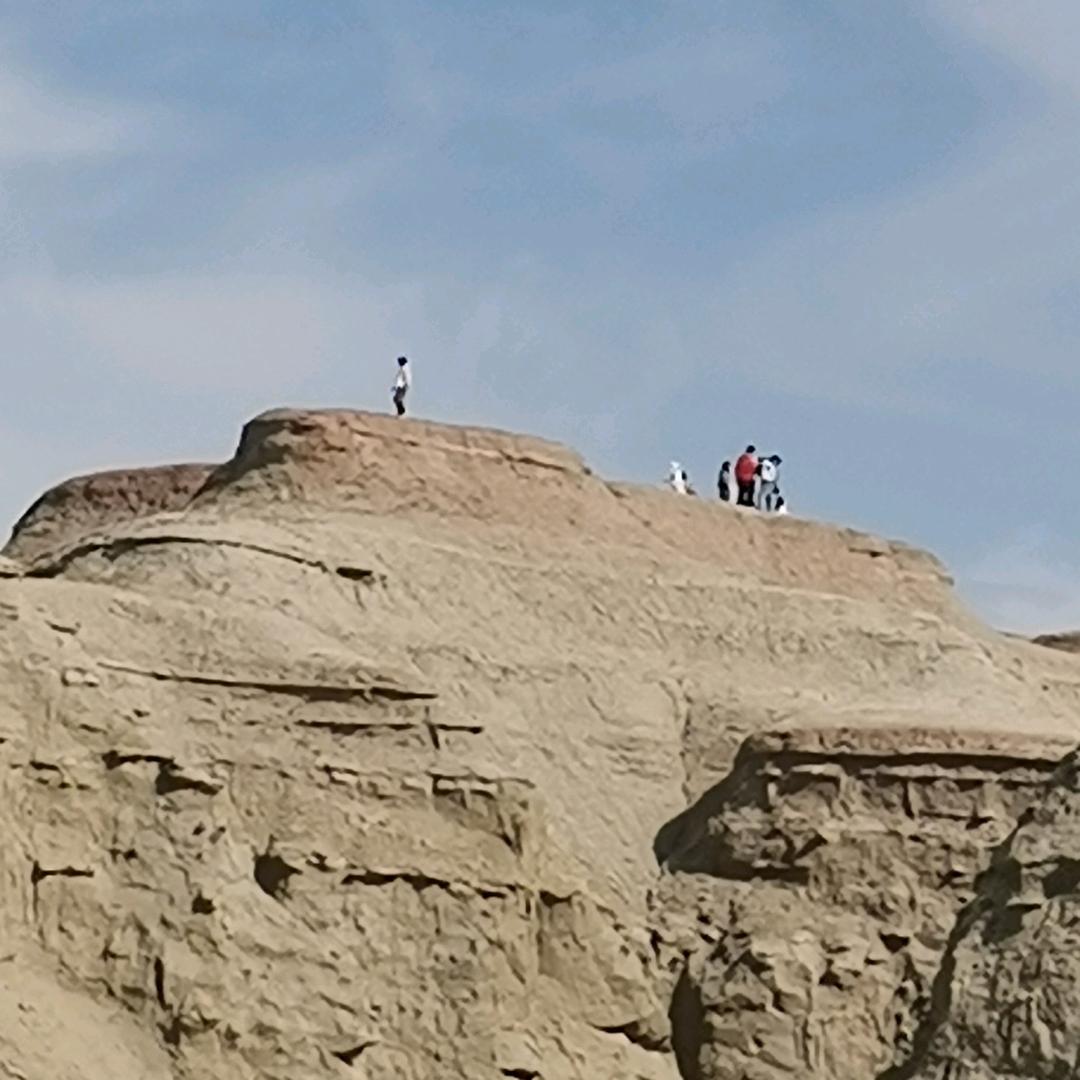 自信美a大号下午4点10分