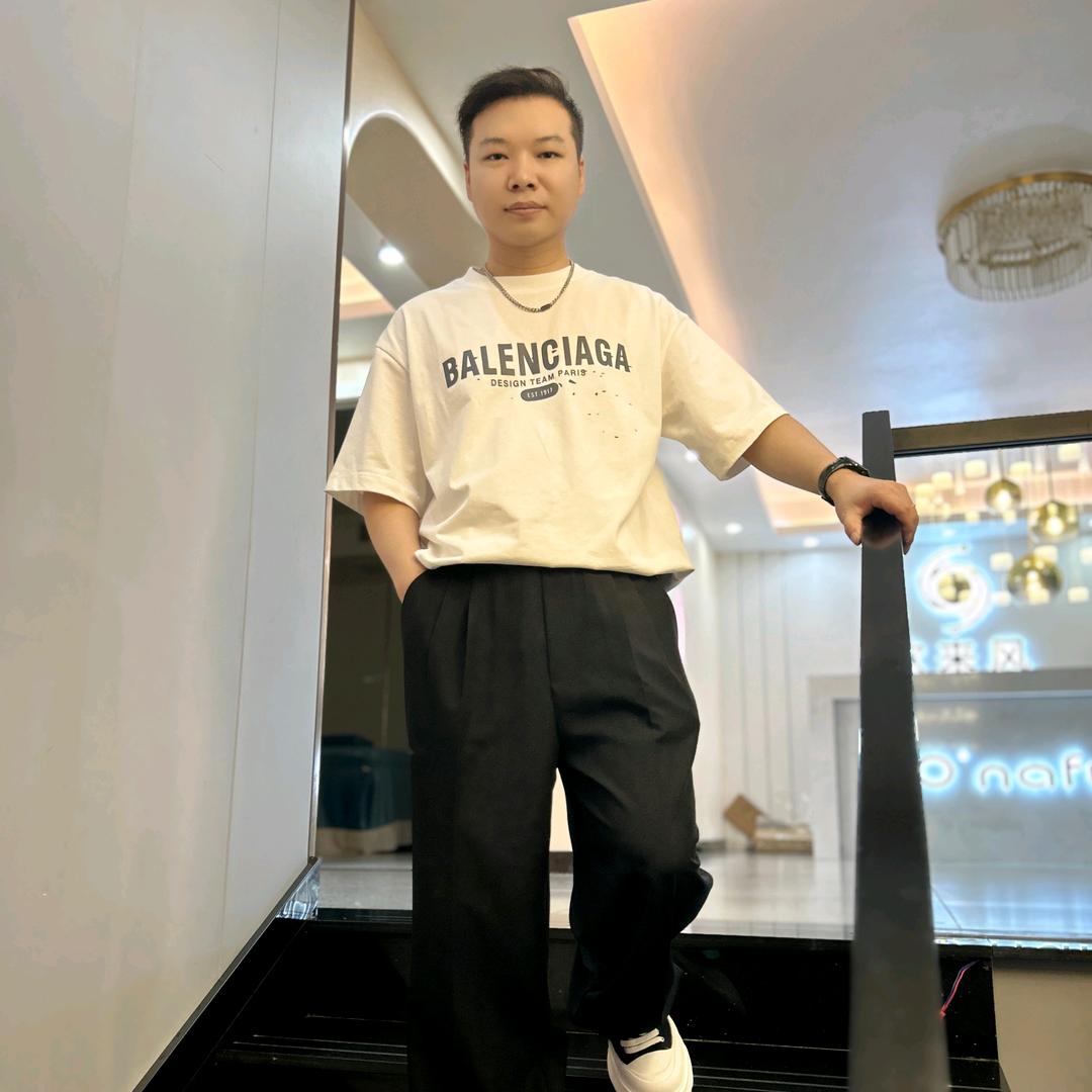 邻水馨文形象设计师