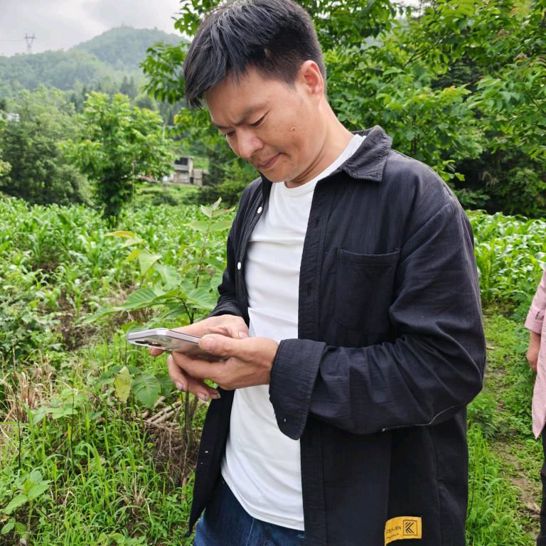 贵州李哥预混料-织金绮陌代理商张传友