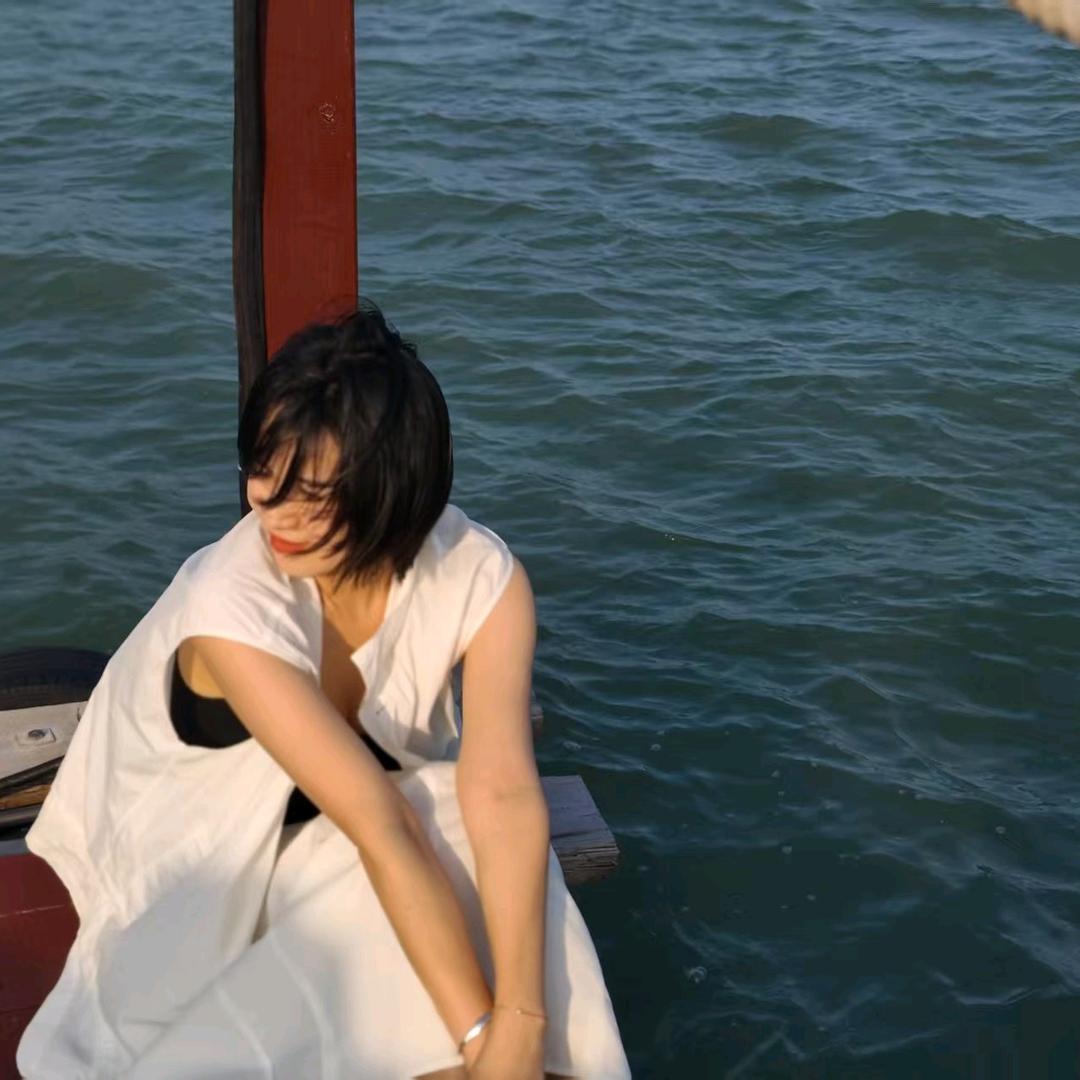 摸鱼的男装主理人