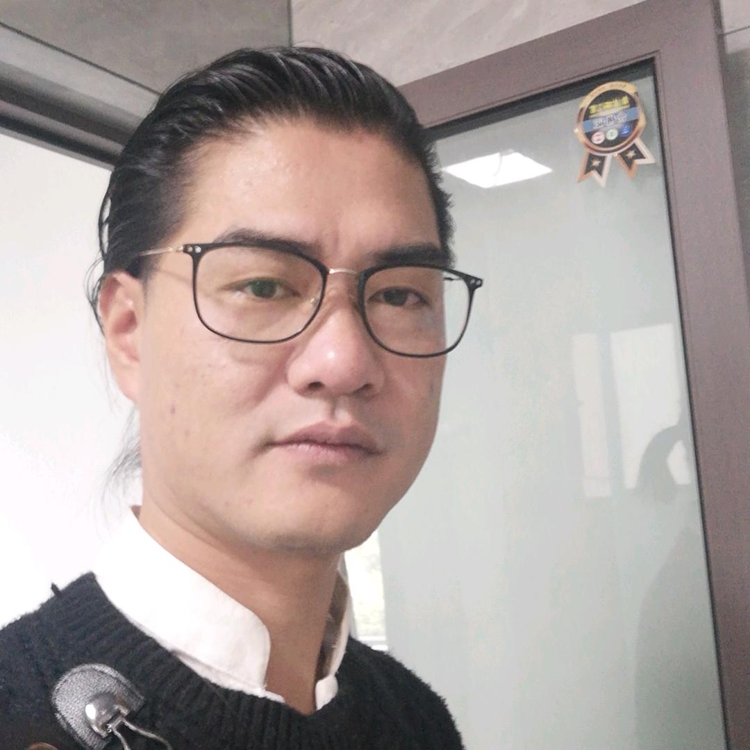 邱焬