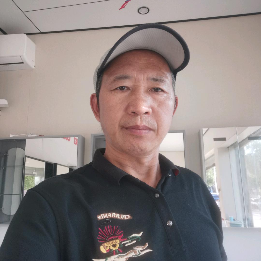 欧派木门全屋定制！亿祥浴室柜直销林哥