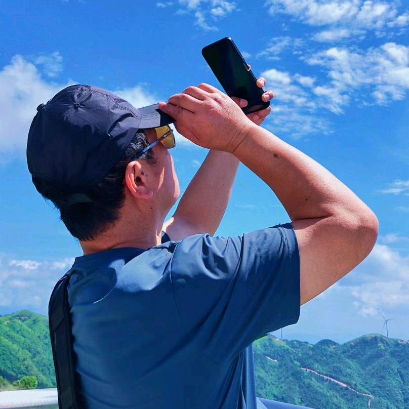 海东青⋆ ☆₊⋆ 🎄 ⋆*☆