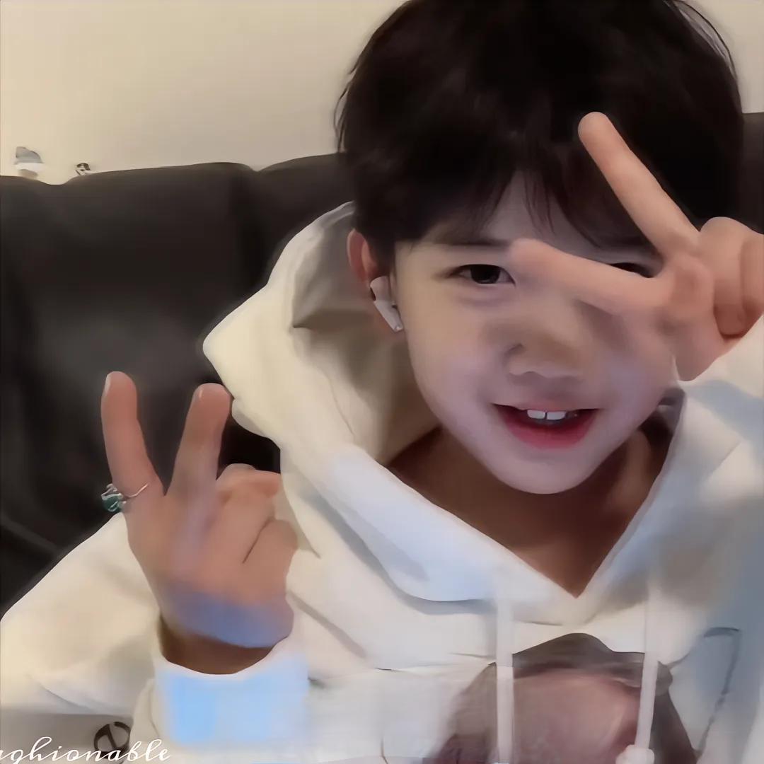 维·W◔̯◔ei🎐✨𝓕ᵃⁿ头像