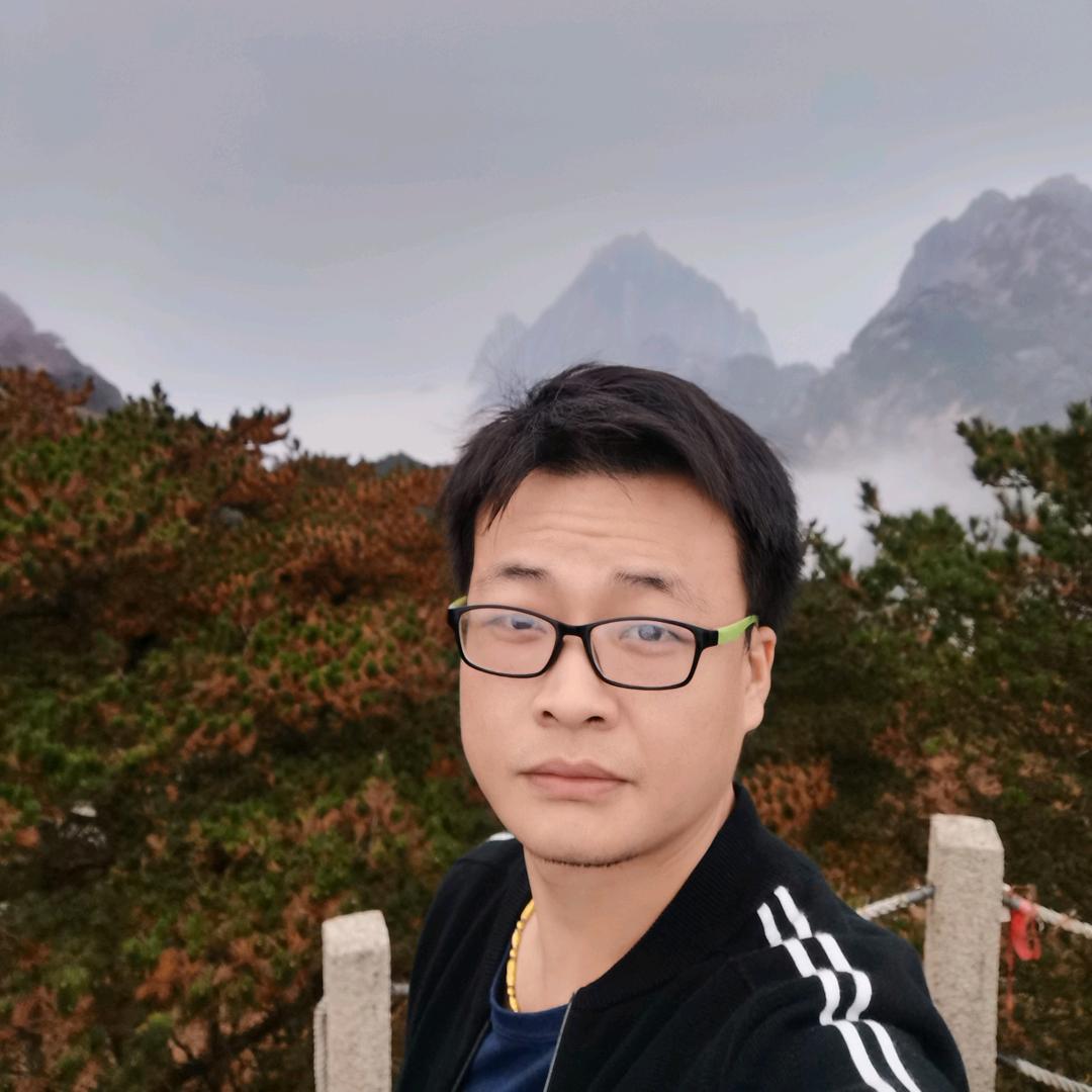 @东生