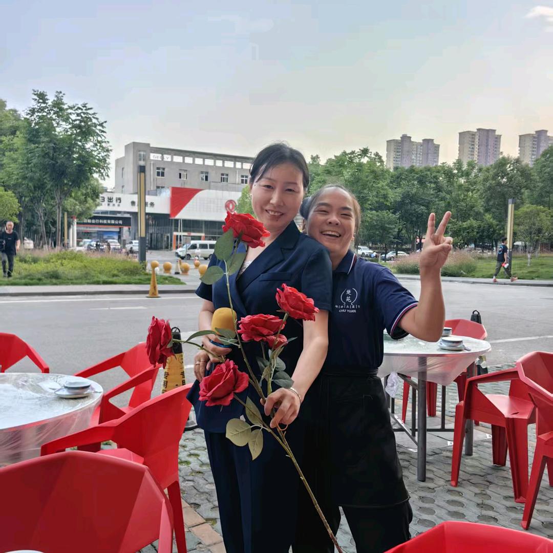 楚苑湖鲜土菜蒸菜馆，戴姐