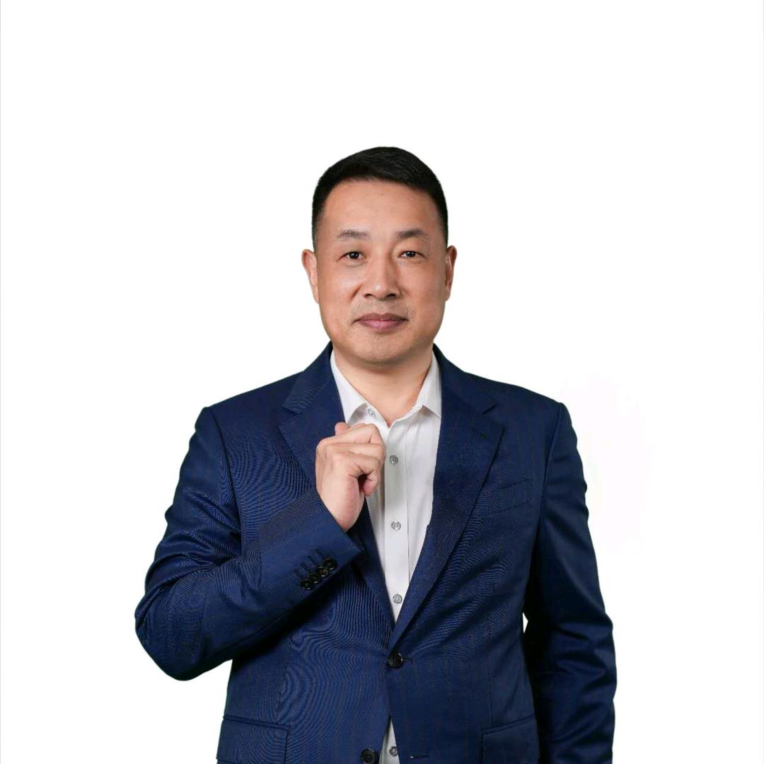 张伟—帕豪门窗