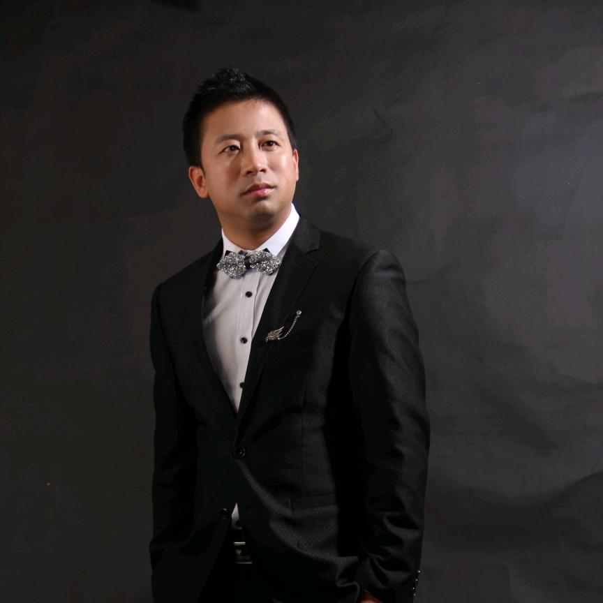 祥云主持孤鹰