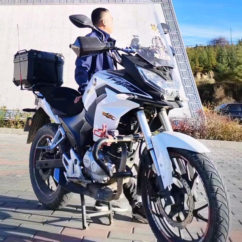 风吻过的车辙