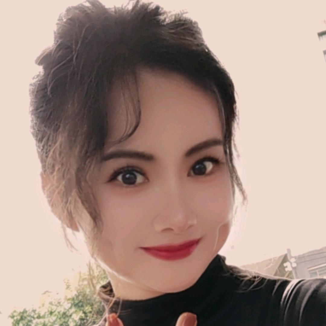 晶晶（小洒窝窝）