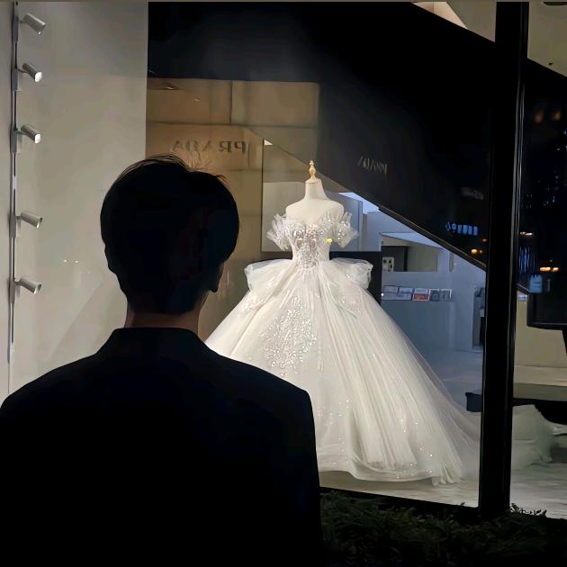 骑摩托的猪猪侠