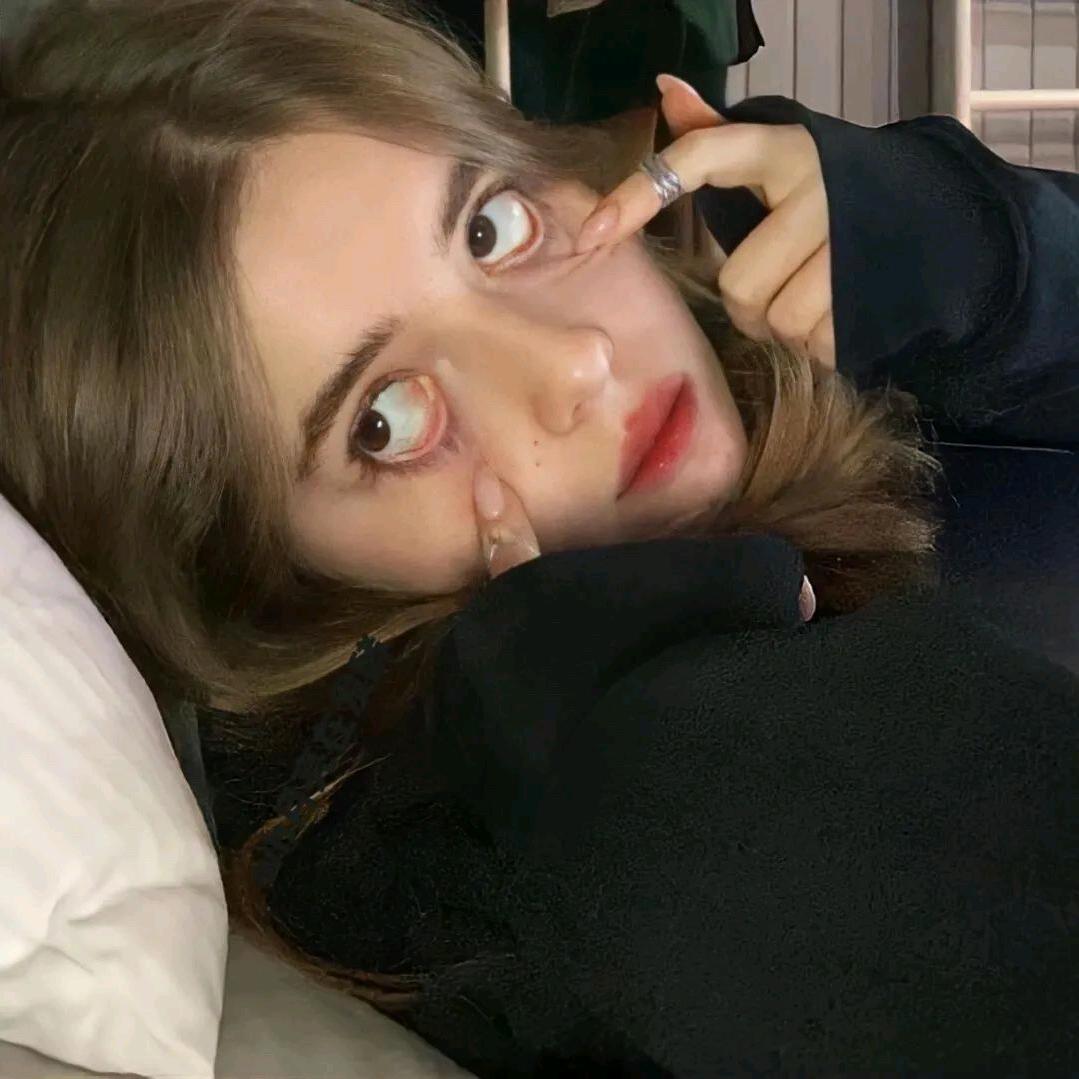 一个美女💖