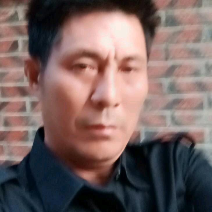 蒋华园林工程有限公司。承接所有的修剪