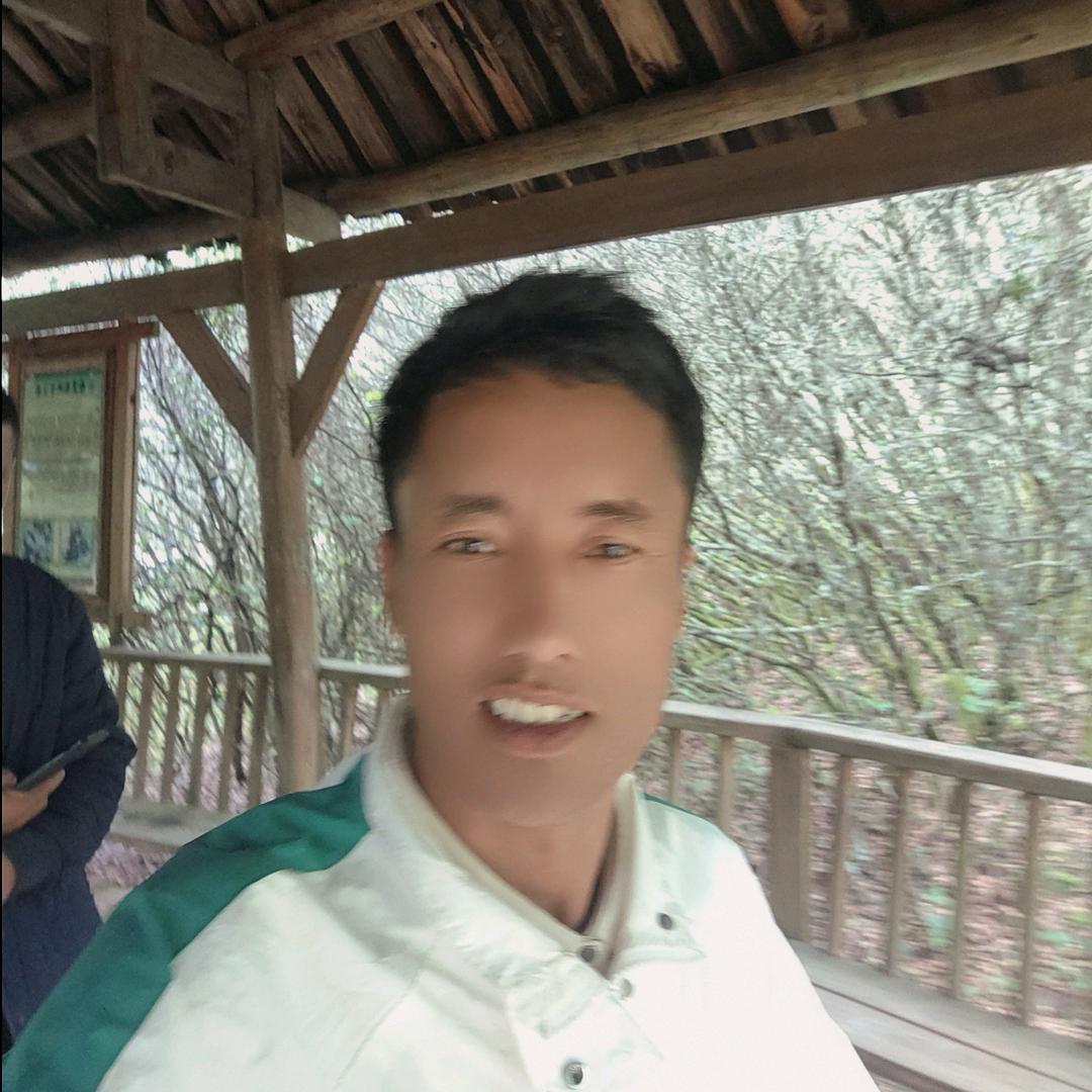 俄木