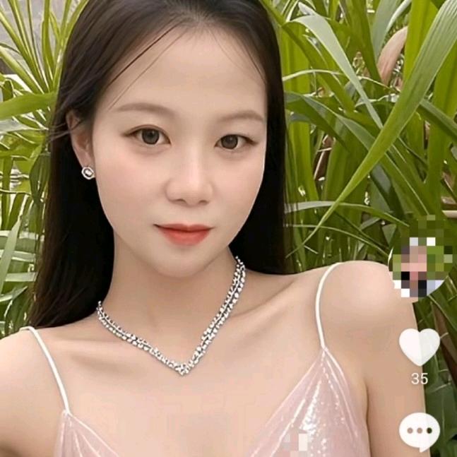 山咔咔、客家香香