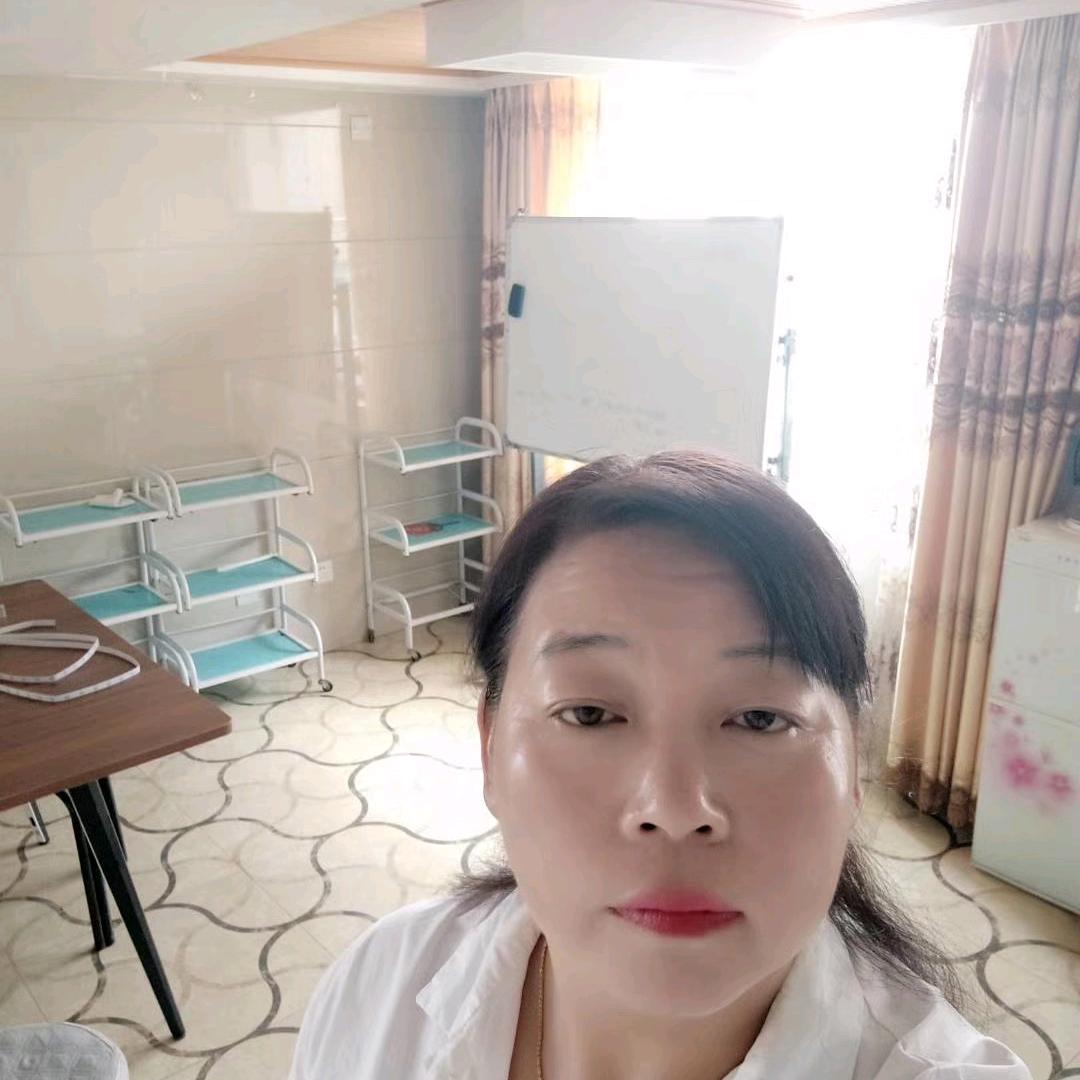 晴晴。