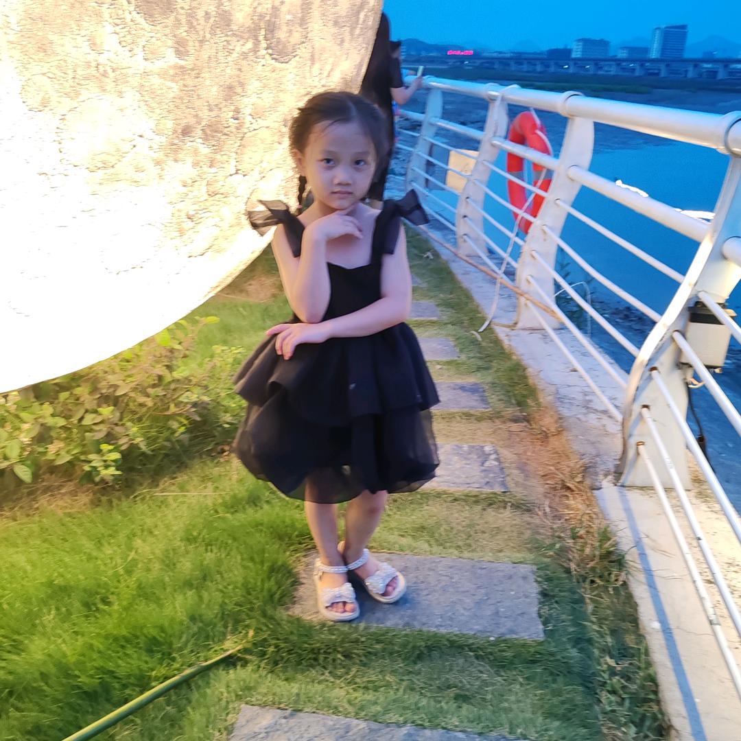 赵玥涵