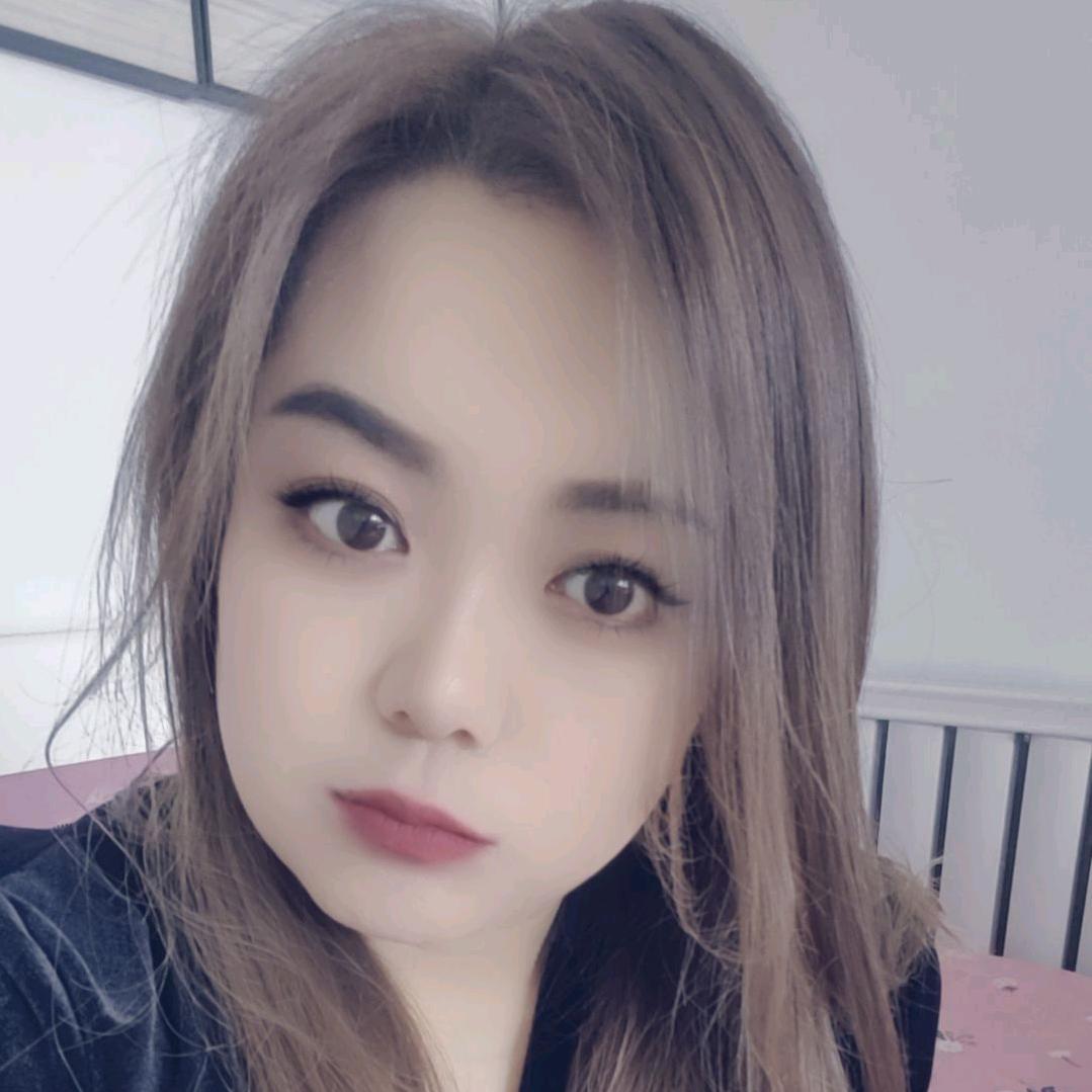 小何