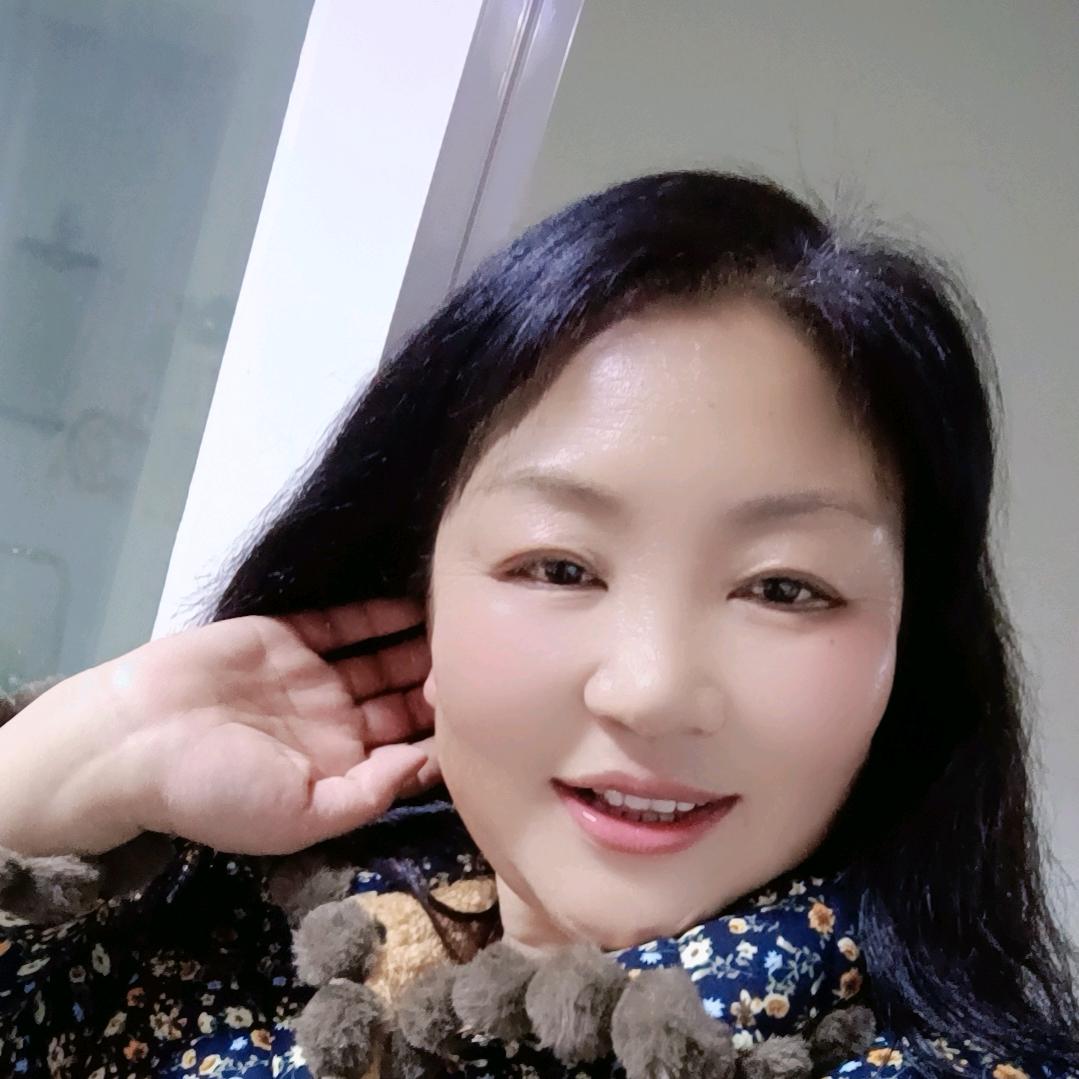 微笑而过胡大姐