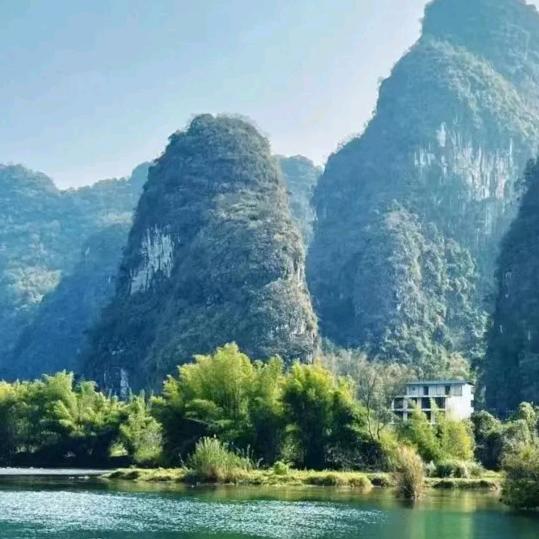 雨點淋湿思念
