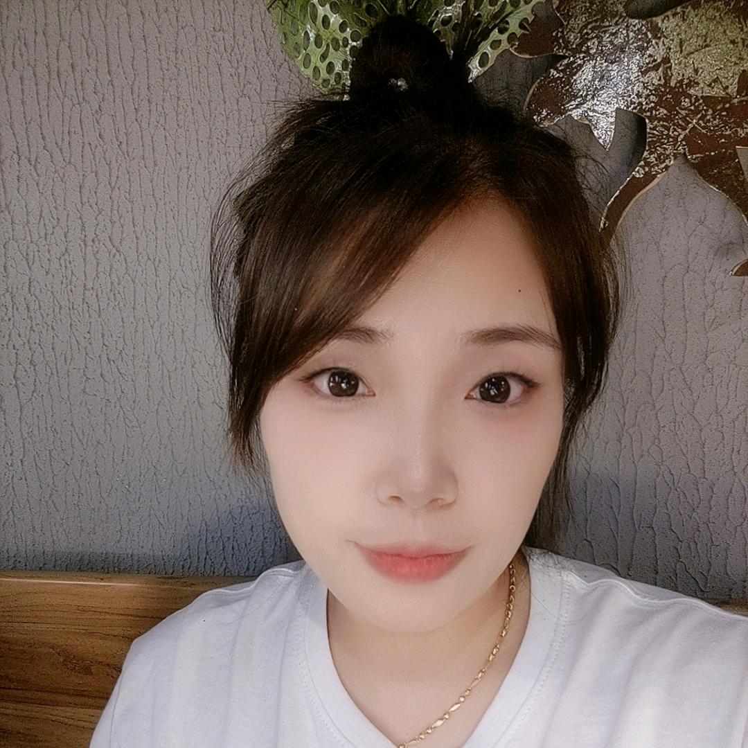 快乐草莓🍓啦啦啦