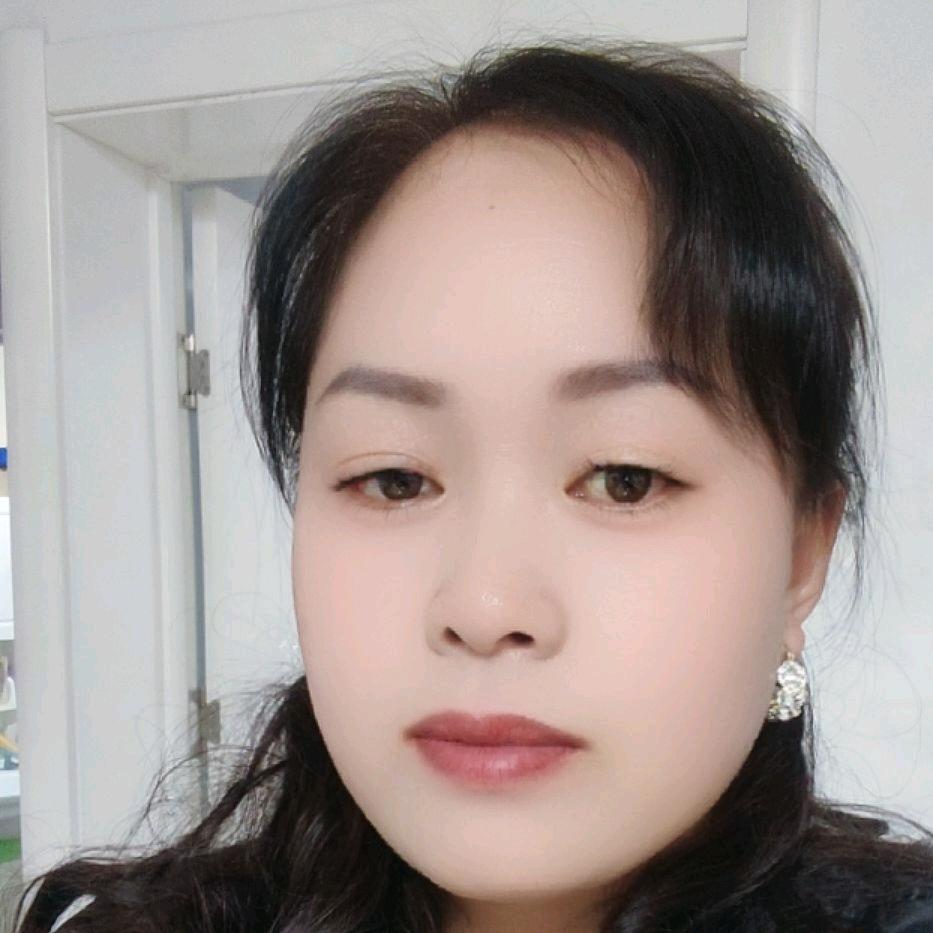 雷彩英