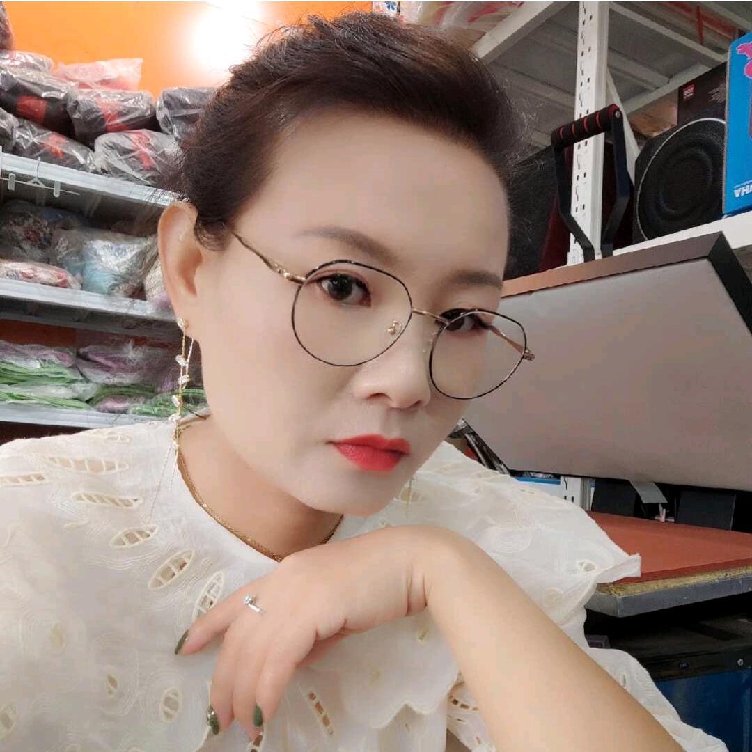 路航货车用品——三嫂