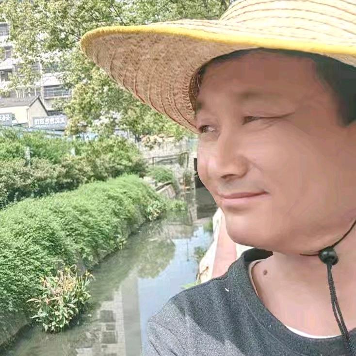 辉姐果行