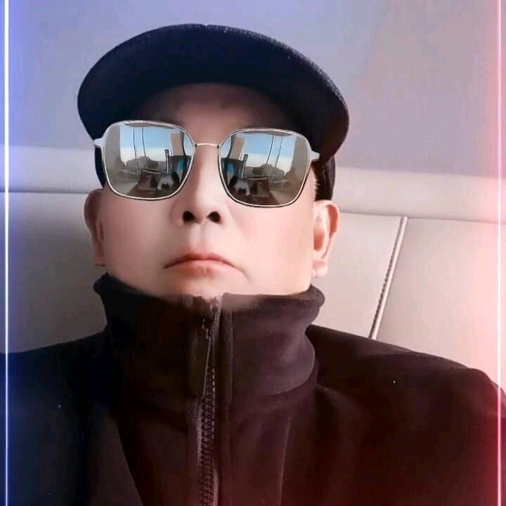 2208637912
