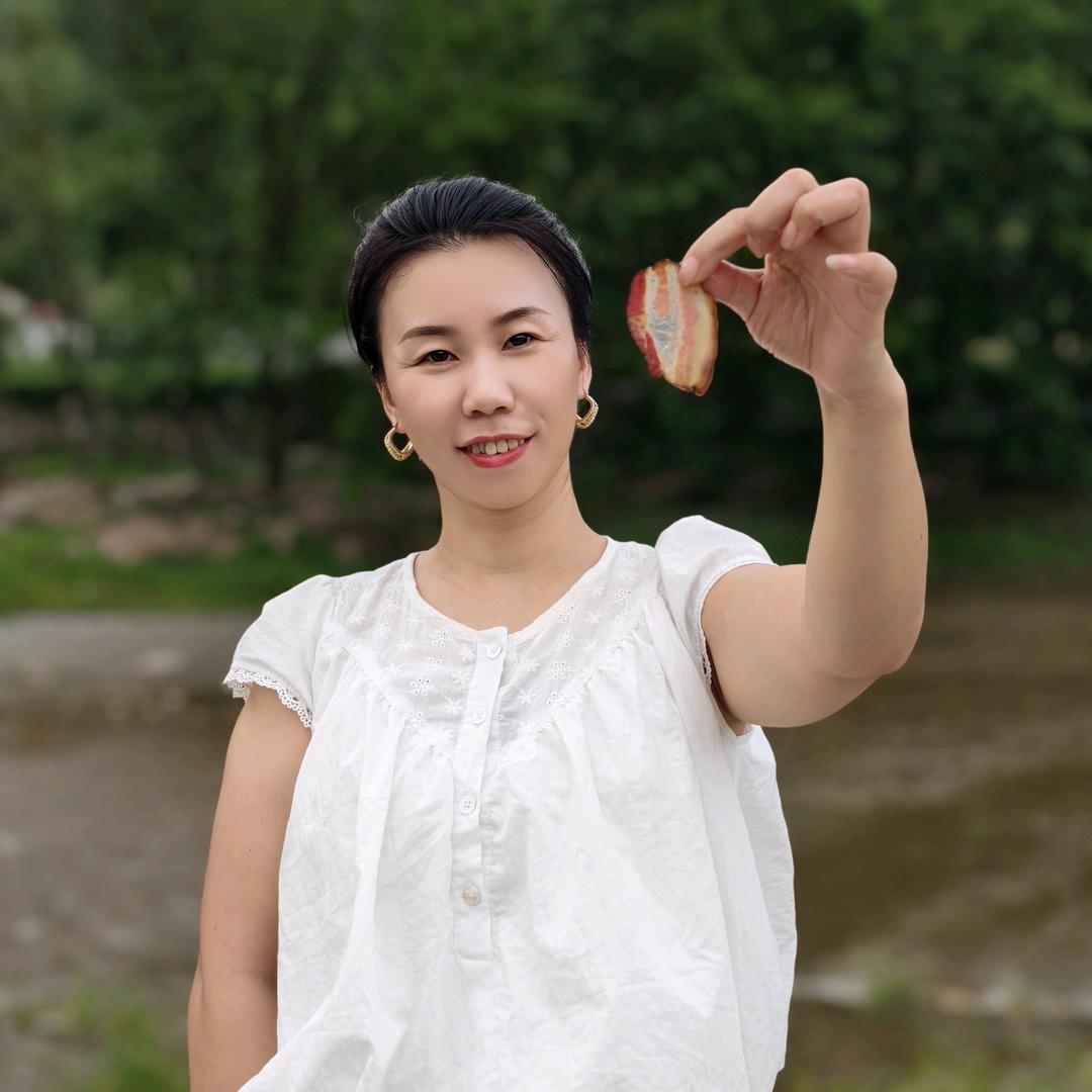 漆树坝腊肉唐亚萍