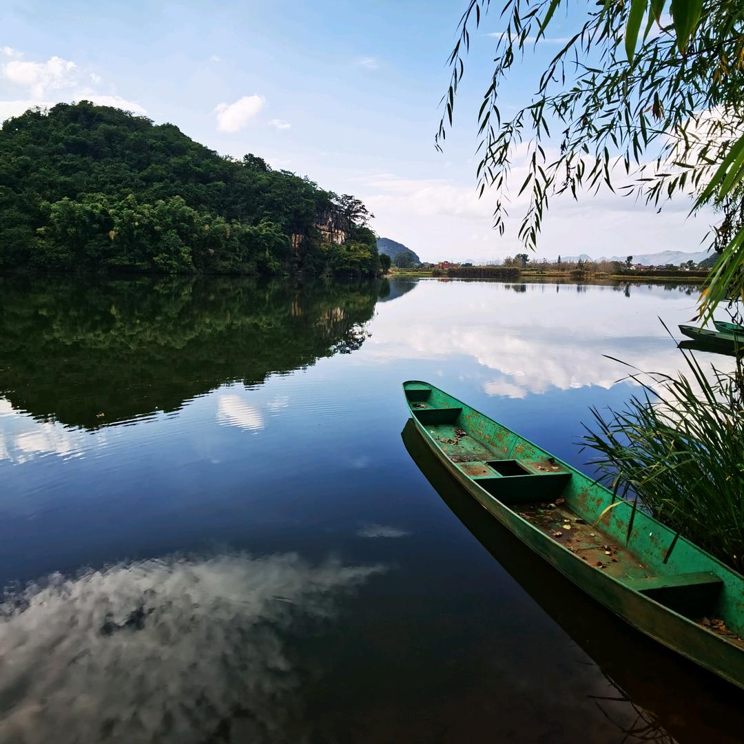 划船全靠浪