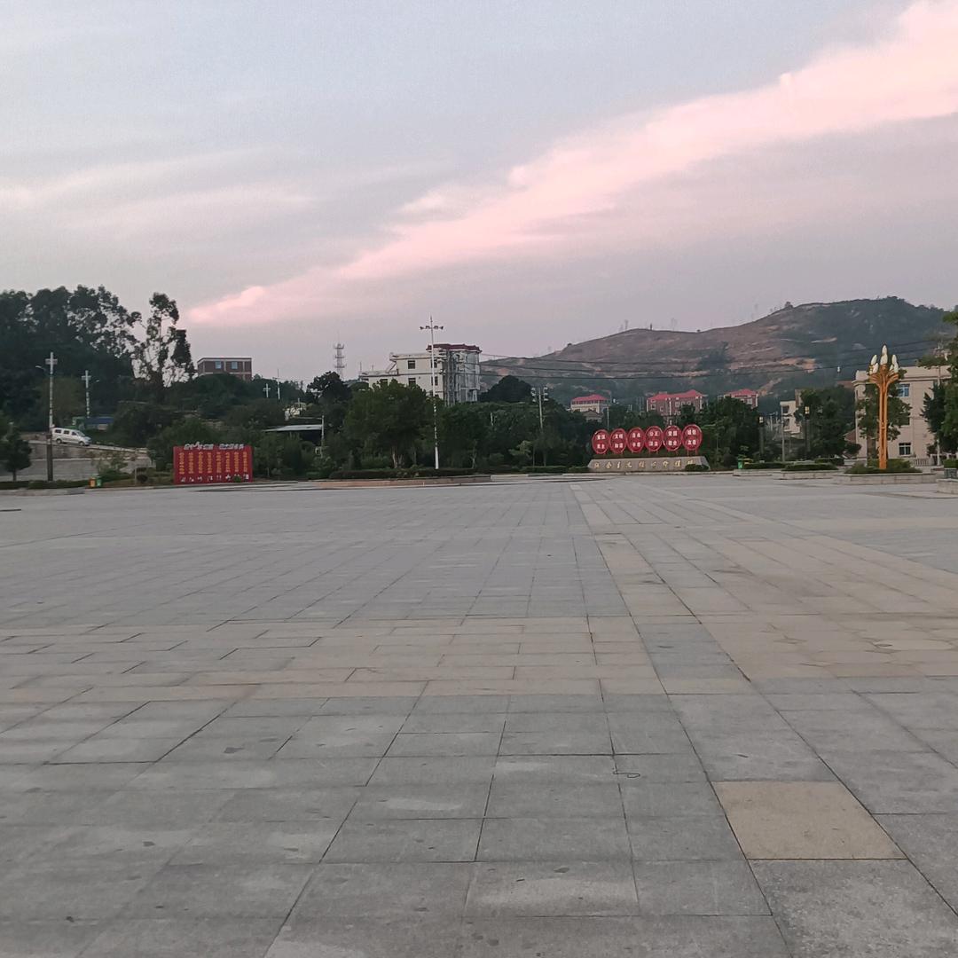 用户4093928852596