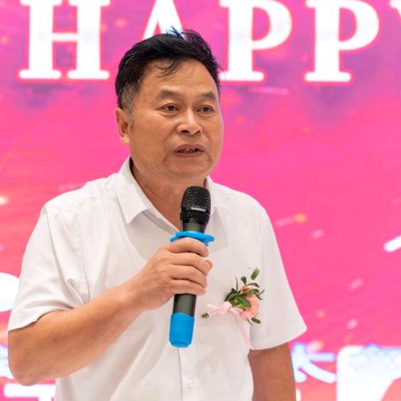 李兴龙