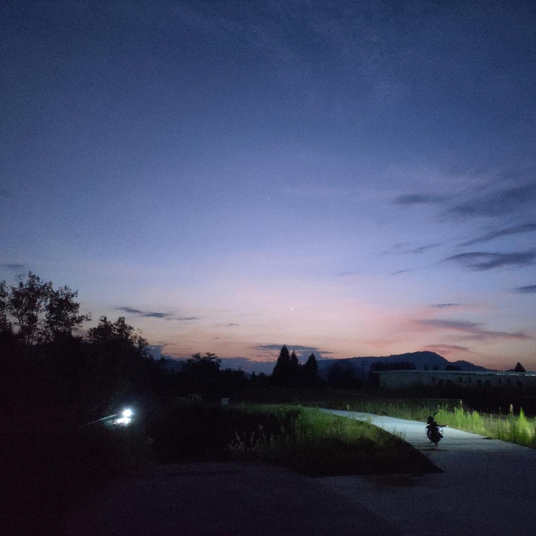 vëlla