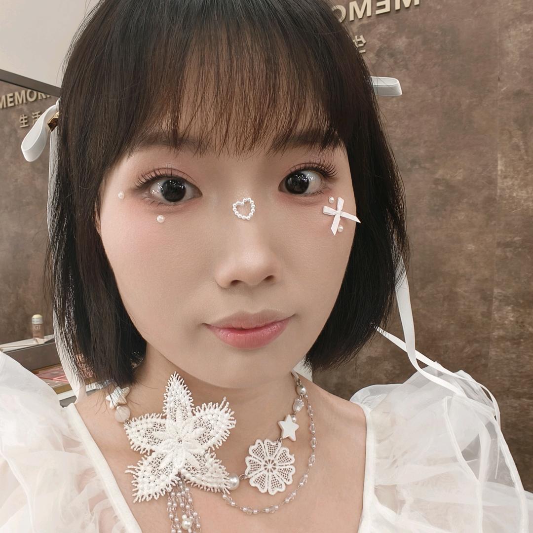 -我是村花。