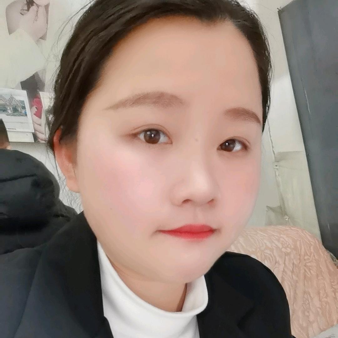 晓邹  淡然一笑
