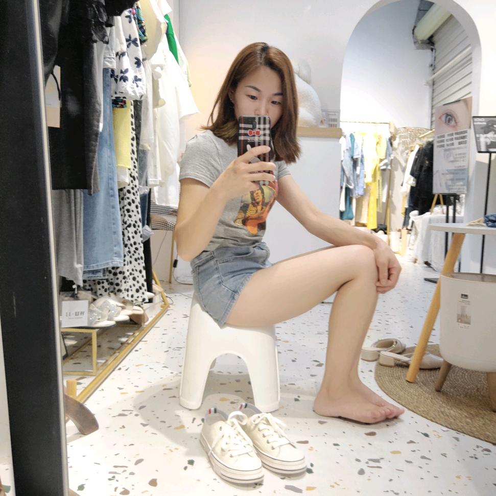 @玲