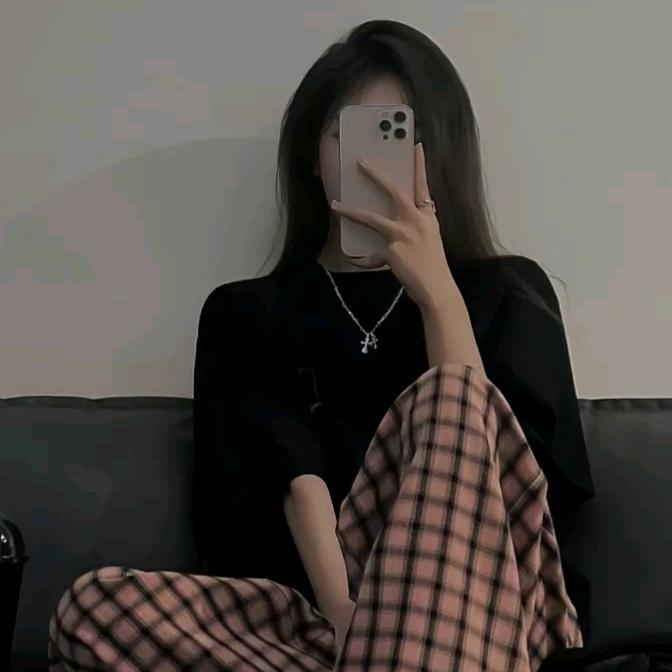 L……