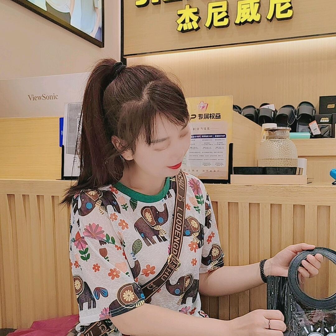 利川君君杰尼威尼