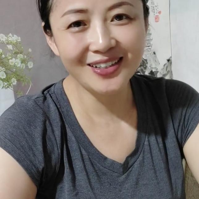 丽娟一个人