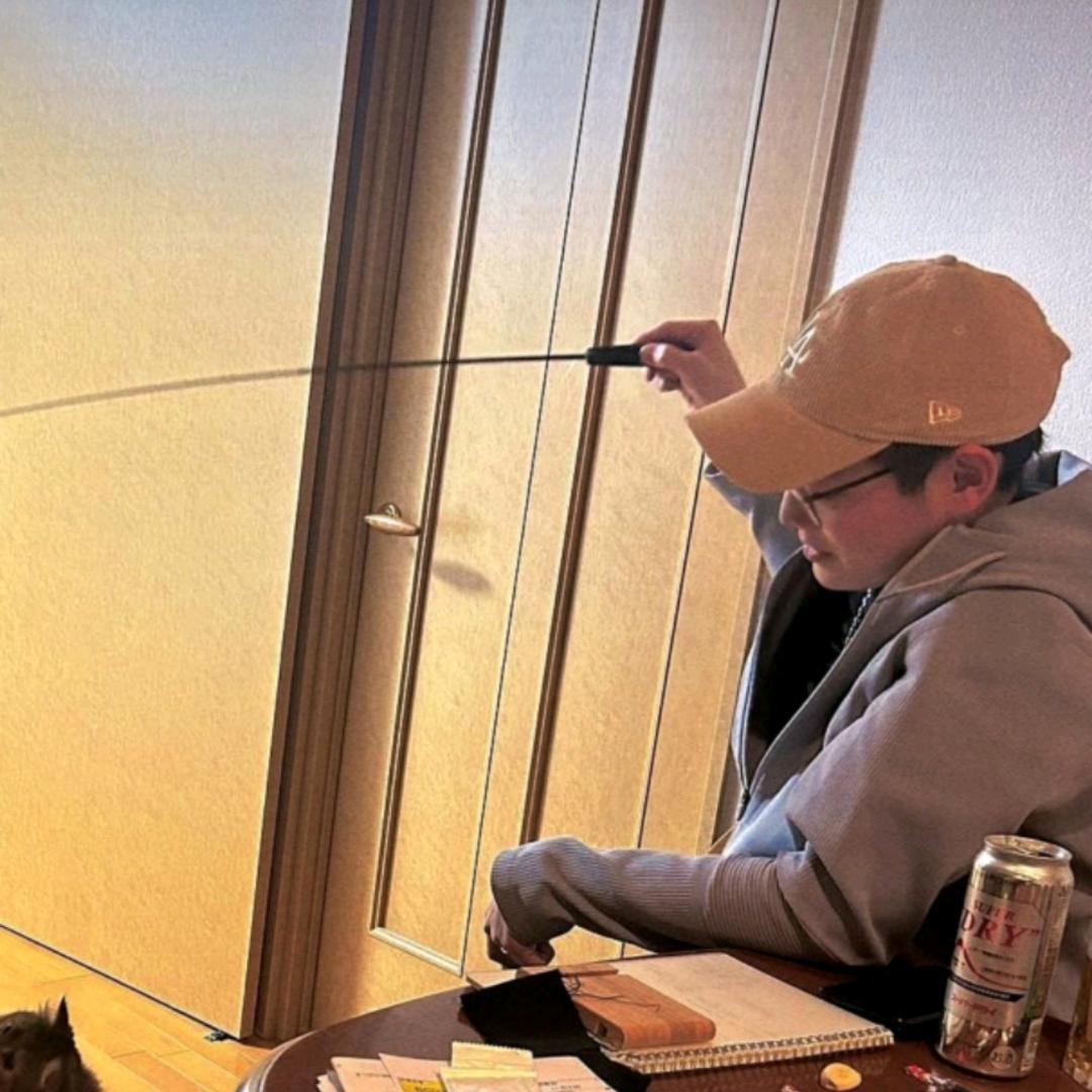 酒后行为艺术家