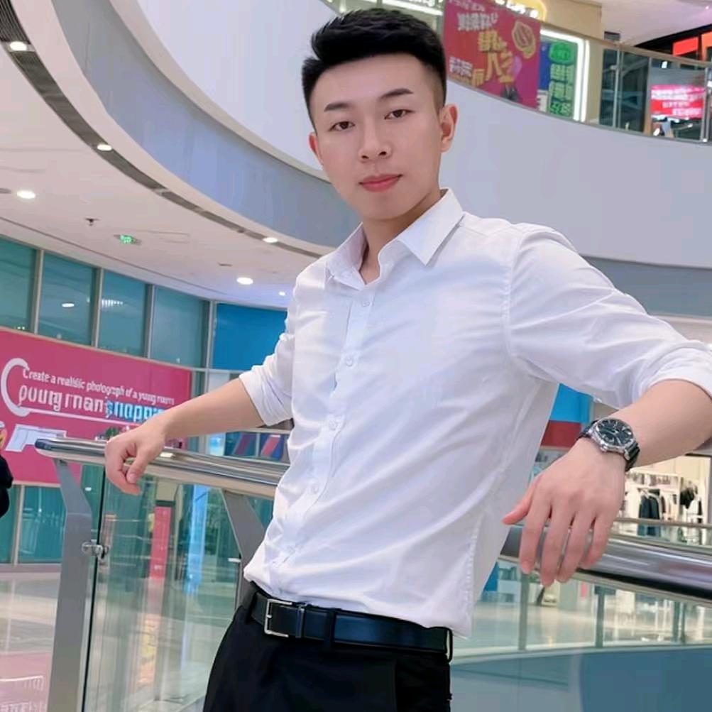 华   少