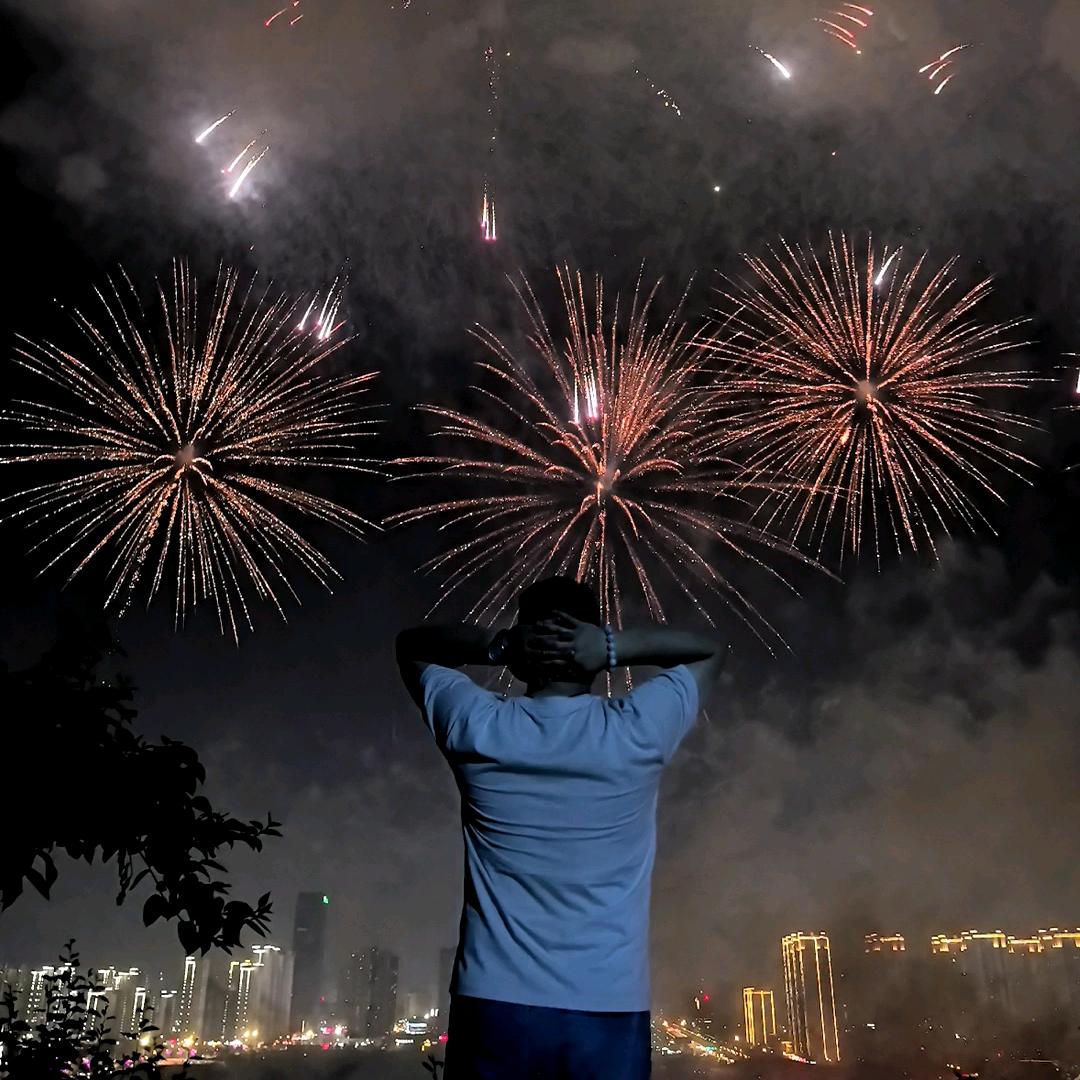 浏阳烟花🎆 周典辉