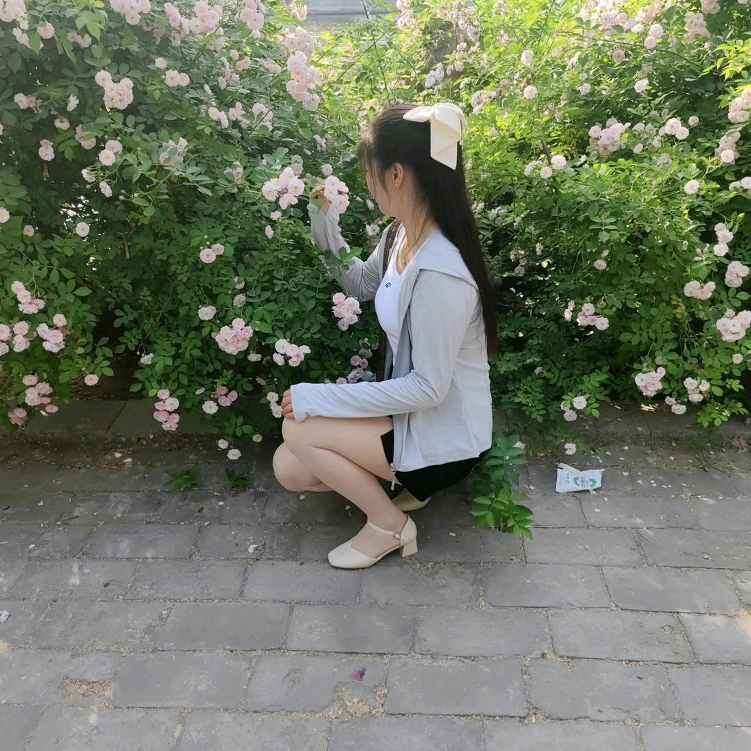 《英子》